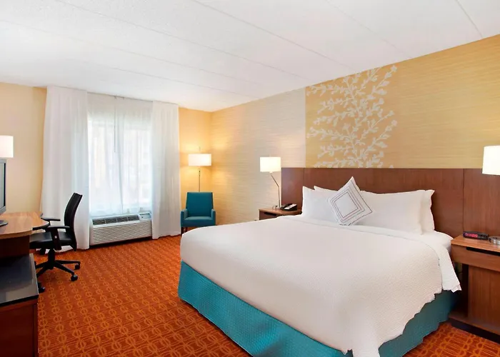 Fairfield & Chicago Midway Airport 3*