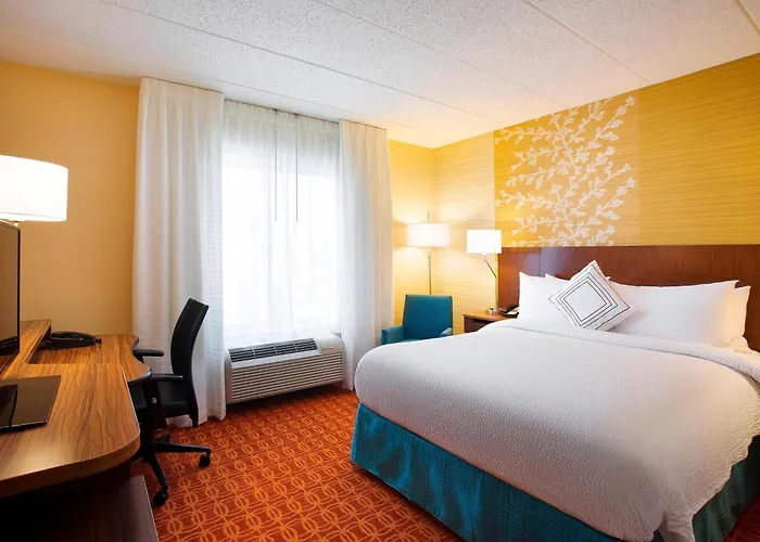 Hotel Fairfield & Chicago Midway Airport Bedford Park