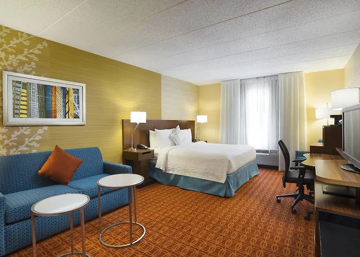 Fairfield & Chicago Midway Airport 3*