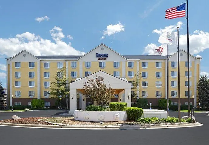 Hotel Fairfield & Chicago Midway Airport